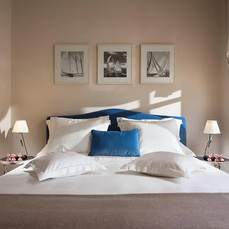 In Vabriga With Pool And Private Garden Villa *