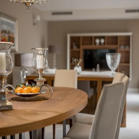 In Vabriga With Pool And Private Garden