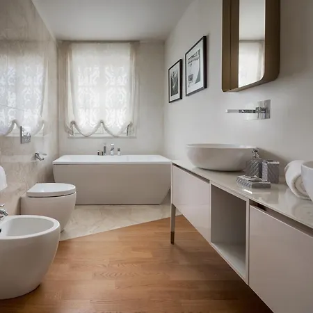 In Vabriga With Pool And Private Garden